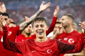 爱游戏APP下载阿森纳新星崭露头角，未来或成球队顶梁柱，关系来自日期.