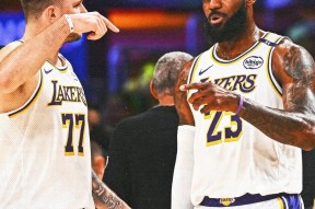 爱游戏手机游戏关于东契奇迎来十二赛季出色发挥，FPX观众热烈欢呼！全场沸腾不已的信息